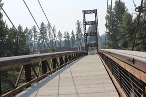 Methow River Lodge & Cabins