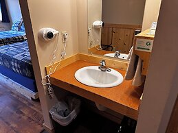 Methow River Lodge & Cabins