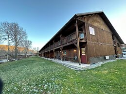 Methow River Lodge & Cabins