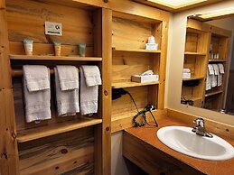 Methow River Lodge & Cabins