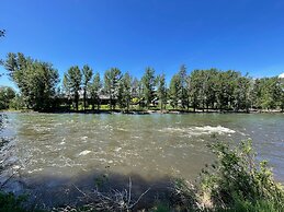 Methow River Lodge & Cabins