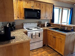 Methow River Lodge & Cabins