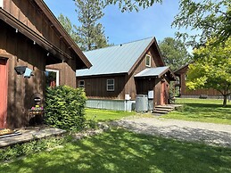 Methow River Lodge & Cabins