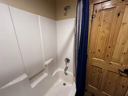 Methow River Lodge & Cabins