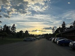 Methow River Lodge & Cabins