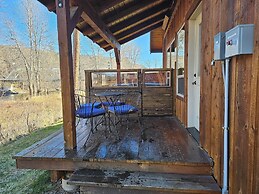 Methow River Lodge & Cabins