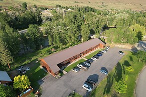 Methow River Lodge & Cabins