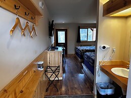 Methow River Lodge & Cabins
