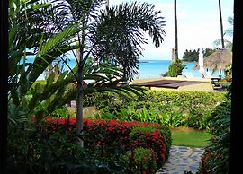 Amber Sands Beach Resort