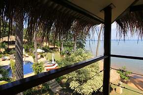 Amber Sands Beach Resort