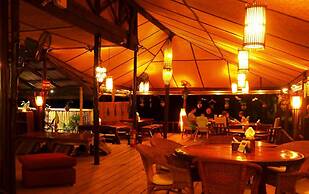 Amber Sands Beach Resort