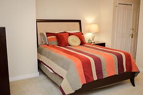 Lafayette Grand Manor