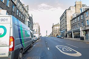 Tony Asga - Coady Apartment