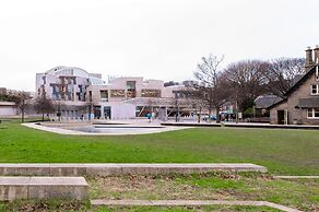 Tony Asga - Coady Apartment