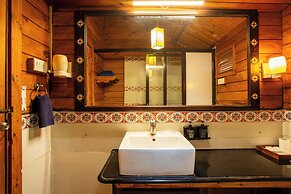 Stone Water Eco Resort