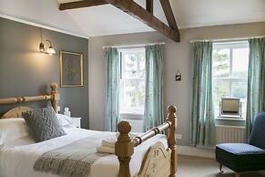 The Charles Bathurst Inn