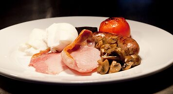 The Charles Bathurst Inn