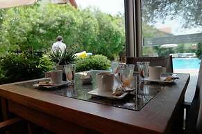 Mr. Dim Exclusive Apart Hotel