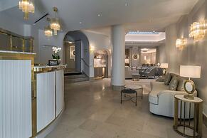 Hotel Camille Paris Gare de Lyon, Tapestry Collection by Hilton