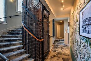 Hotel Camille Paris Gare de Lyon, Tapestry Collection by Hilton