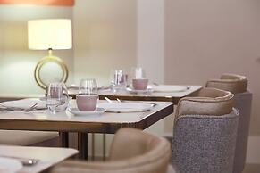 Hotel Camille Paris Gare de Lyon, Tapestry Collection by Hilton