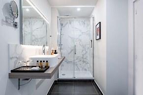 Hotel Camille Paris Gare de Lyon, Tapestry Collection by Hilton