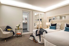 Hotel Camille Paris Gare de Lyon, Tapestry Collection by Hilton