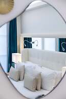 Hotel Camille Paris Gare de Lyon, Tapestry Collection by Hilton