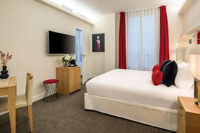 Hotel Camille Paris Gare de Lyon, Tapestry Collection by Hilton
