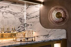 Hotel Camille Paris Gare de Lyon, Tapestry Collection by Hilton