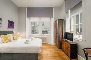 Destiny Scotland - St. Andrew Square Apartments