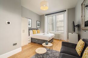 Destiny Scotland - St. Andrew Square Apartments