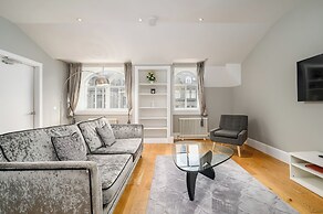 Destiny Scotland - St. Andrew Square Apartments