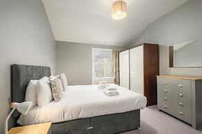 Destiny Scotland - St. Andrew Square Apartments