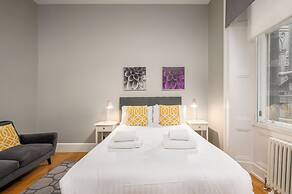 Destiny Scotland - St. Andrew Square Apartments