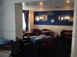 Rivelyn Hotel Bar & Restaurant