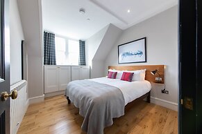 Linton Collection - 28 North Bridge