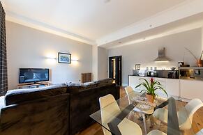 Linton Collection - 28 North Bridge