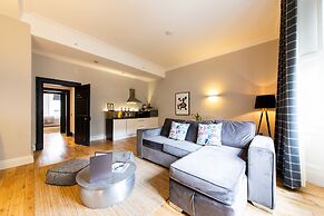 Linton Collection - 28 North Bridge