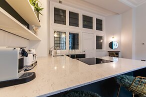 Linton Collection - 28 North Bridge