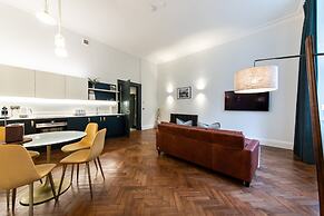 Linton Collection - 28 North Bridge