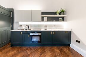 Linton Collection - 28 North Bridge