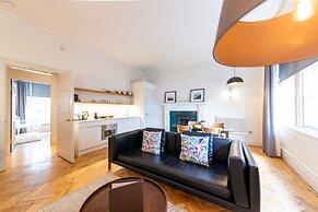 Linton Collection - 28 North Bridge