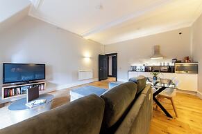 Linton Collection - 28 North Bridge