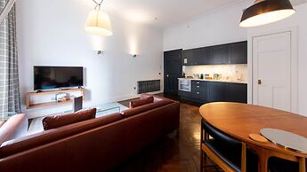 Linton Collection - 28 North Bridge