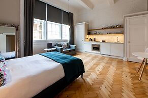 Linton Collection - 28 North Bridge