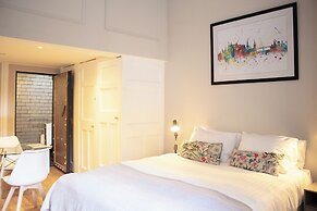 Linton Collection - 28 North Bridge