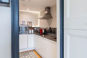 Linton Collection - 28 North Bridge