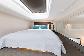 Linton Collection - 28 North Bridge