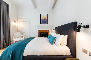 Linton Collection - 28 North Bridge